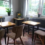 Haus S.e.e. Hotel *